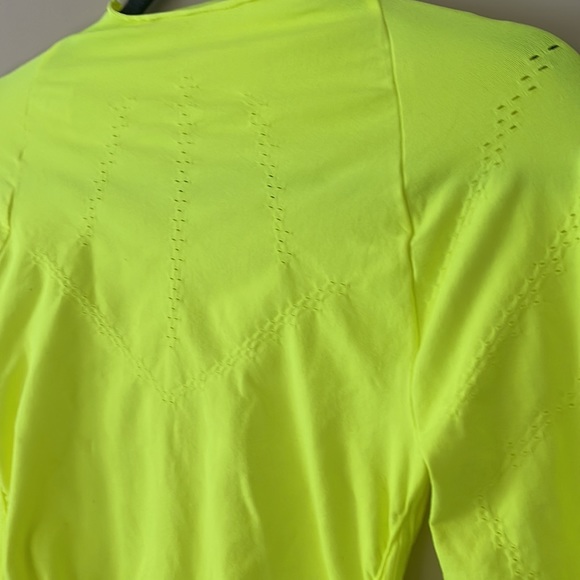 Free People Good Karma High-Neck Layer Top NWOT M/L Highlighter Yellow - Picture 4 of 12